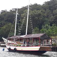 BARCO PIRATA